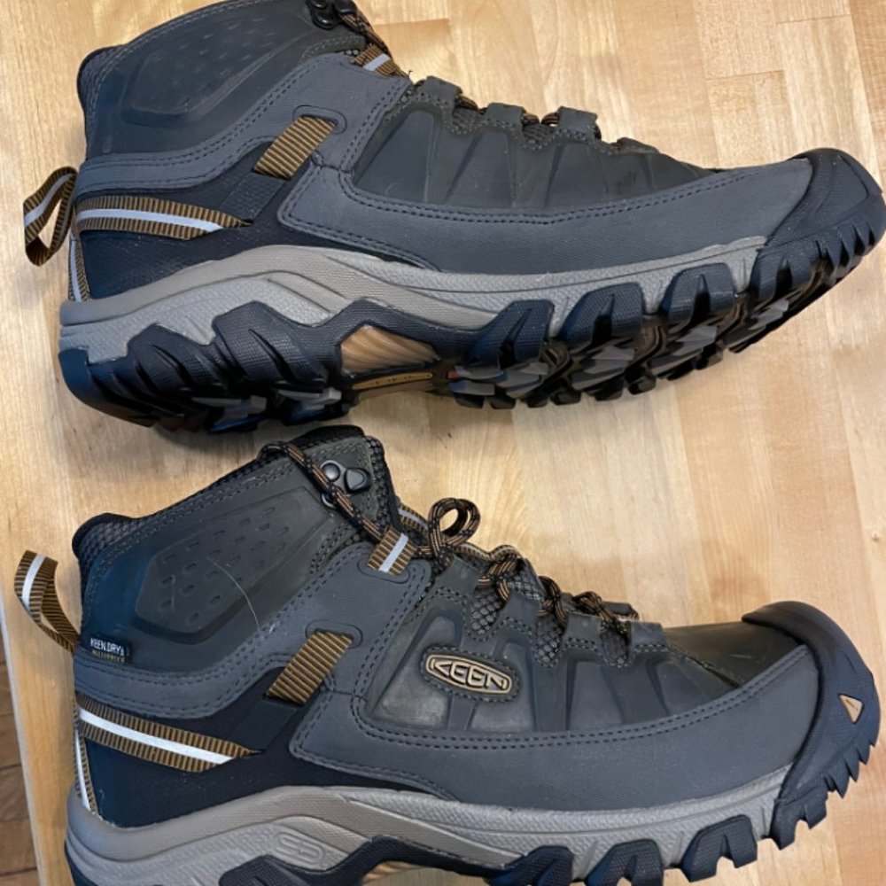 KEENS - MEN'S TARGHEE III WATERPROOF MID NIB